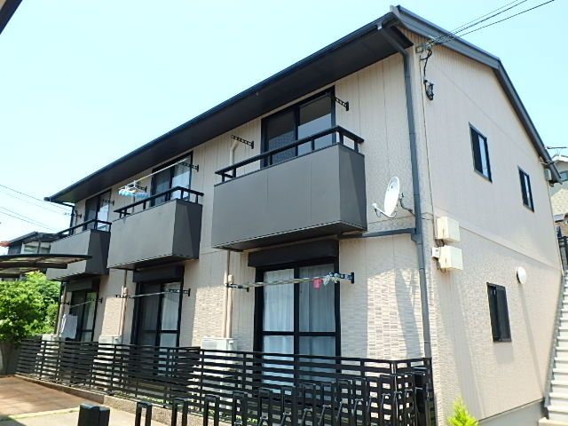 ��ʌ��������܎s��{��O���R����135-3�̃A�p�[�g�̌����O��