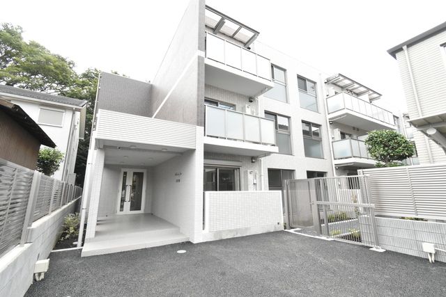 ��ʌ��������܎s��攒���Q����11-18�̃}���V�����̌����O��