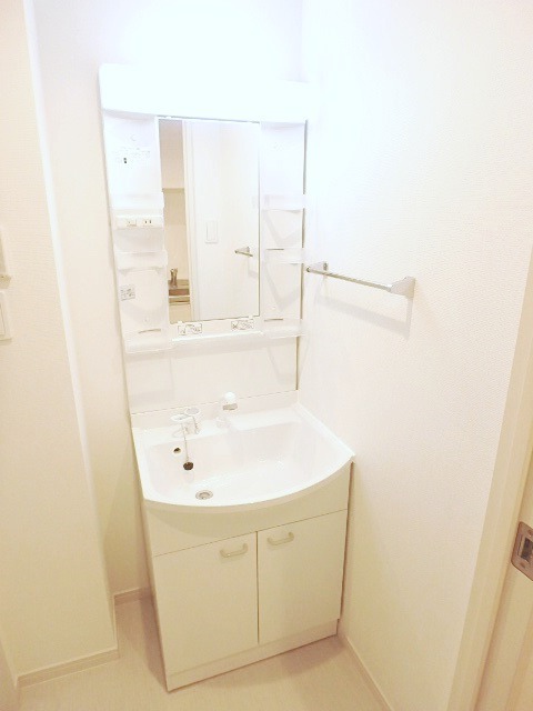 ��ʌ��������܎s�����扺�����T���ڂ̃}���V�����̐��ʏ�