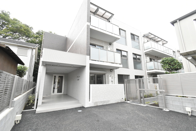 ��ʌ��������܎s��攒���Q����11-18�̃}���V�����̌����O��