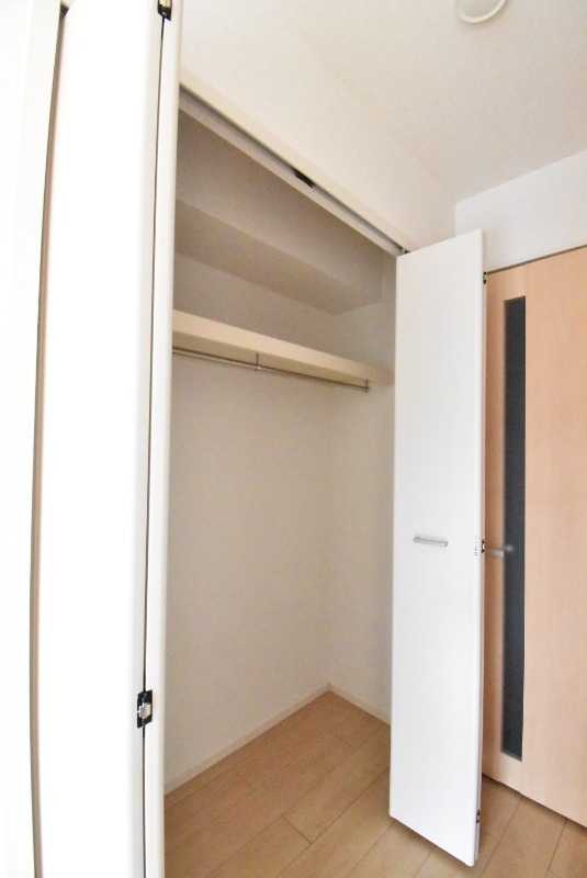 ��ʌ�����s������U���ڂ̃A�p�[�g�̎��[