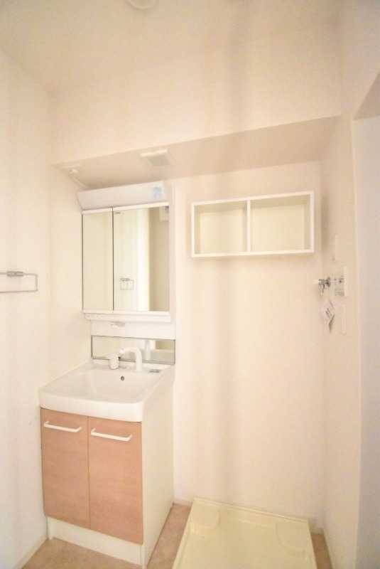 ��ʌ�����s������U���ڂ̃A�p�[�g�̐��ʏ�