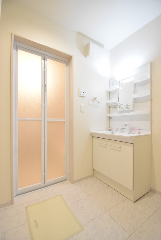 ��ʌ��z�J�s�{�{���S���ڂ̃A�p�[�g�̂��̑������E�X�y�[�X