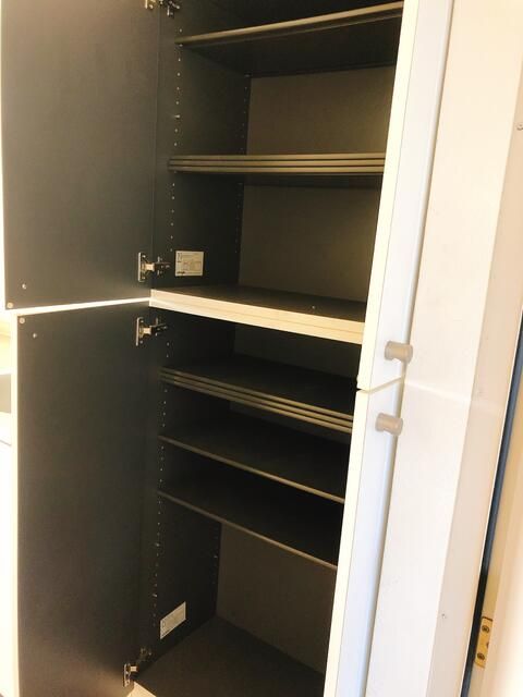 ��ʌ�����s�˒˓��R���ڂ̃A�p�[�g�̎��[