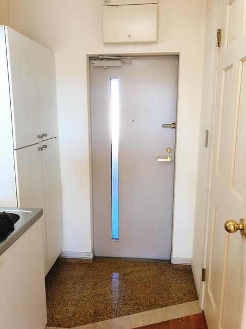 ��ʌ�����s�˒˓��R���ڂ̃A�p�[�g�̌���