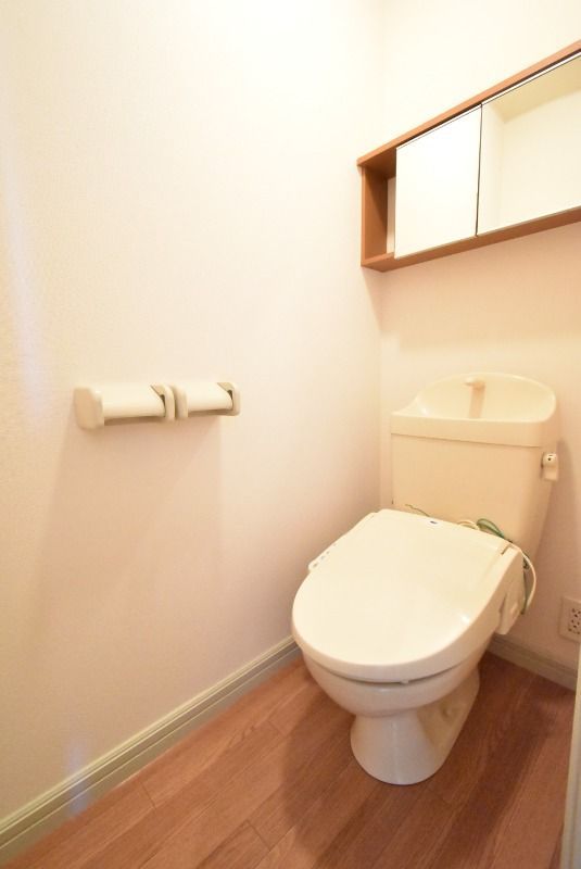 ��ʌ�����s�厚�ΐ_�̃A�p�[�g�̃g�C��