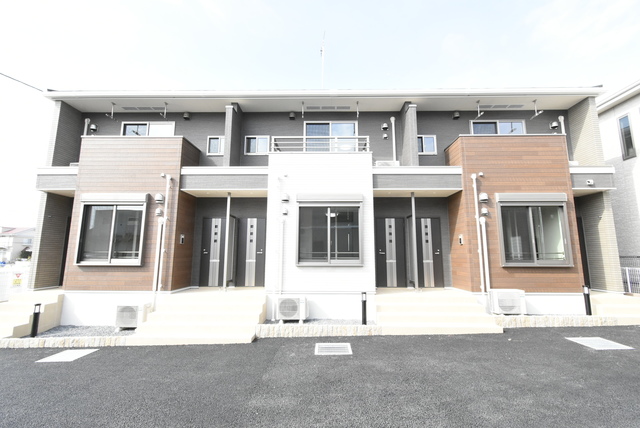 ��ʌ������s���P���ڂ̃A�p�[�g�̌����O��