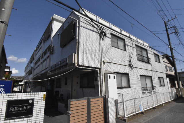 ��ʌ��������܎s�k����i���Q���ڂ̃}���V�����̌����O��