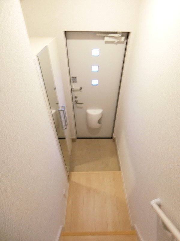 ��ʌ������s���P���ڂ̃A�p�[�g�̌���