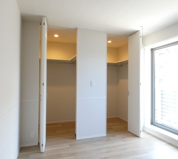 ��ʌ�����s������S���ڂ̃}���V�����̎��[