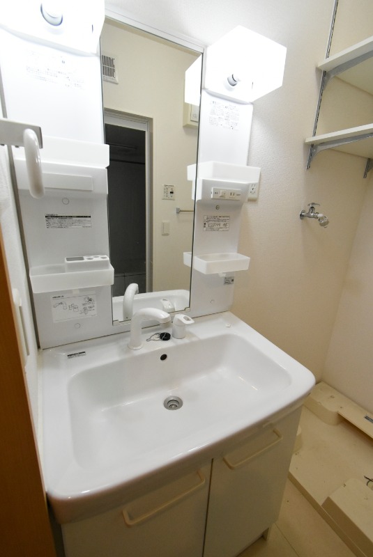 ��ʌ��������܎s����厚���V�n�̃A�p�[�g�̐��ʏ�