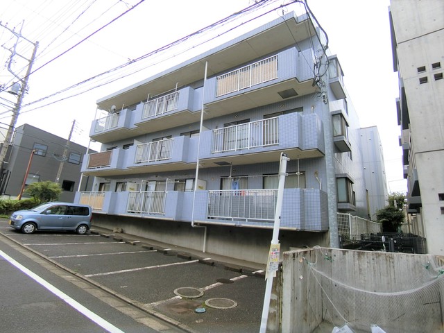 ��ʌ��������܎s�΋擌�Y�a�W���ڂ̃}���V�����̒��ԏ�