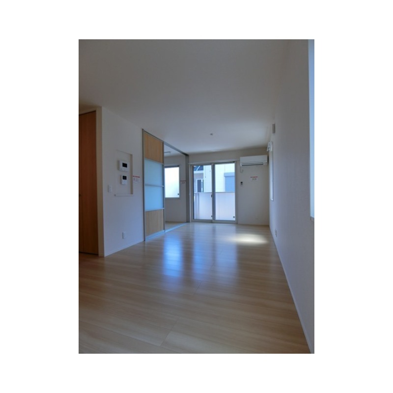 ��ʌ�����s�厚�����̃A�p�[�g�̋��ԁE���r���O