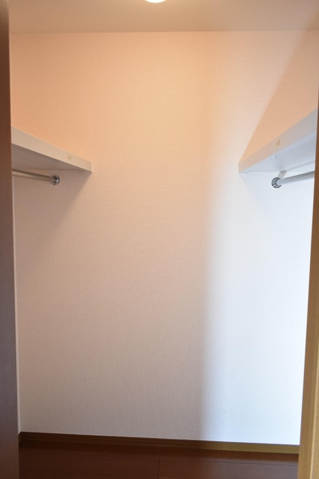 ��ʌ�����s�t���P���ڂ̃A�p�[�g�̎��[