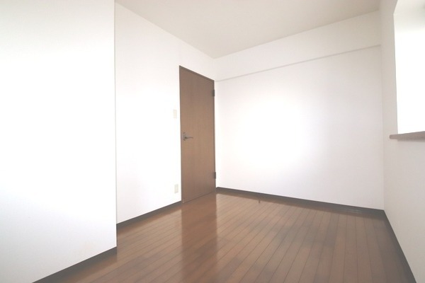 ��ʌ�����s�k����Q���ڂ̃}���V�����̂��̑������E�X�y�[�X