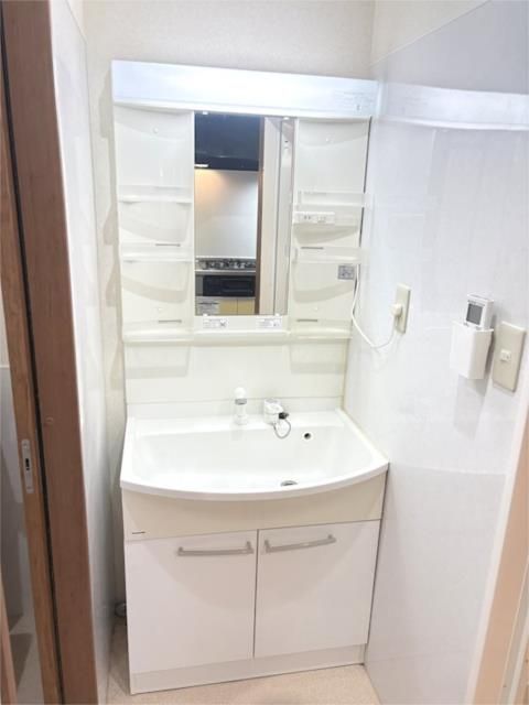 ��ʌ��z�J�s�k�z�J�P���ڂ̃A�p�[�g�̐��ʏ�