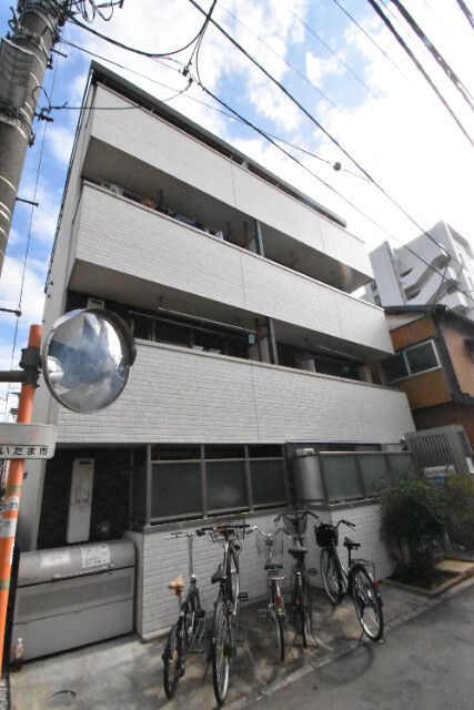 埼玉県さいたま市大宮区宮町５丁目29のマンションの建物外観