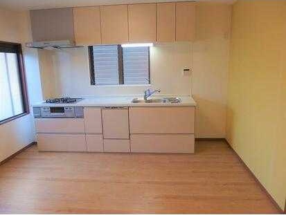 ��ʌ��z�J�s�����T���ڂ̃}���V�����̃L�b�`��