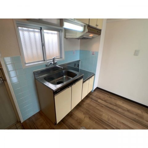 ��ʌ��z�J�s�ԎR���Q���ڂ̃}���V�����̃L�b�`��