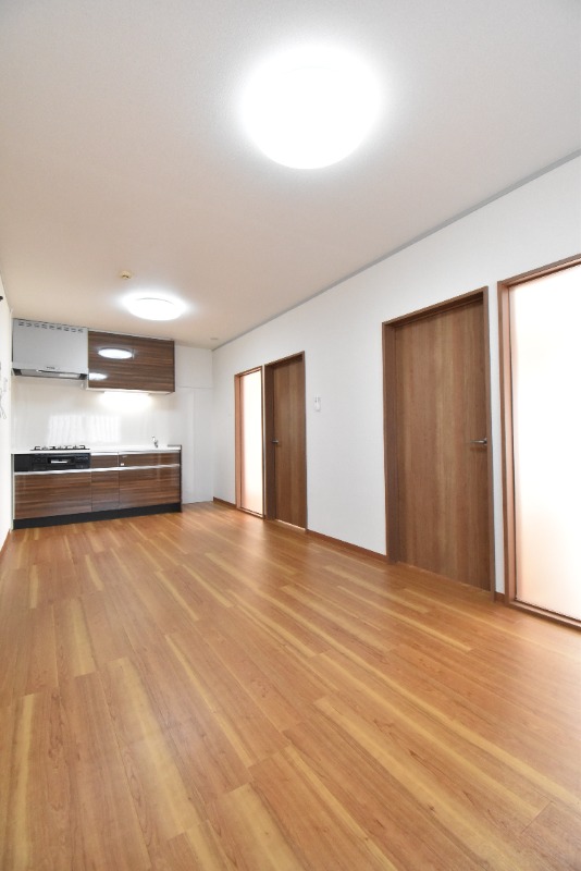 ��ʌ��������܎s�k��A�|���P���ڂ̃}���V�����̋��ԁE���r���O