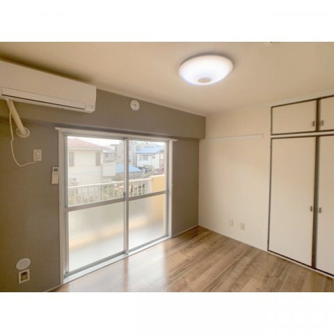 ��ʌ��z�J�s�ԎR���Q���ڂ̃}���V�����̂��̑������E�X�y�[�X