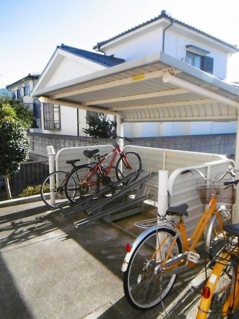 ��ʌ��������܎s��΋搼����Q���ڂ̃A�p�[�g�̂��̑�