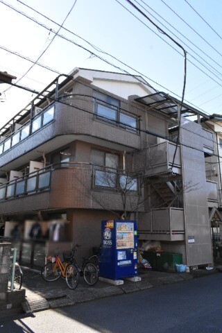 ��ʌ������s����U���ڂ̃}���V�����̌����O��