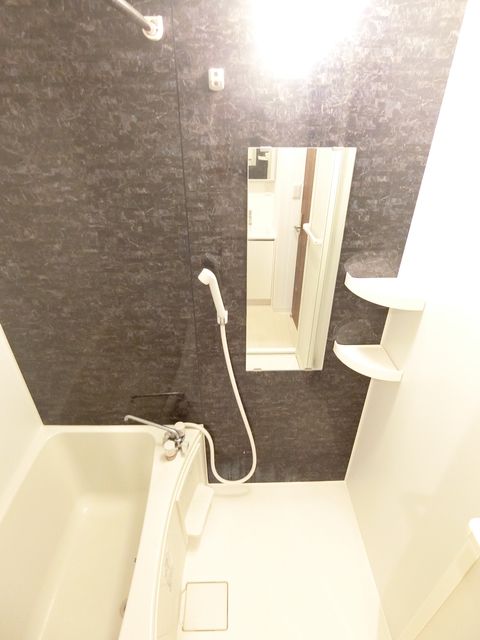 ��ʌ��������܎s��΋���q�P���ڂ̃A�p�[�g�̃o�X