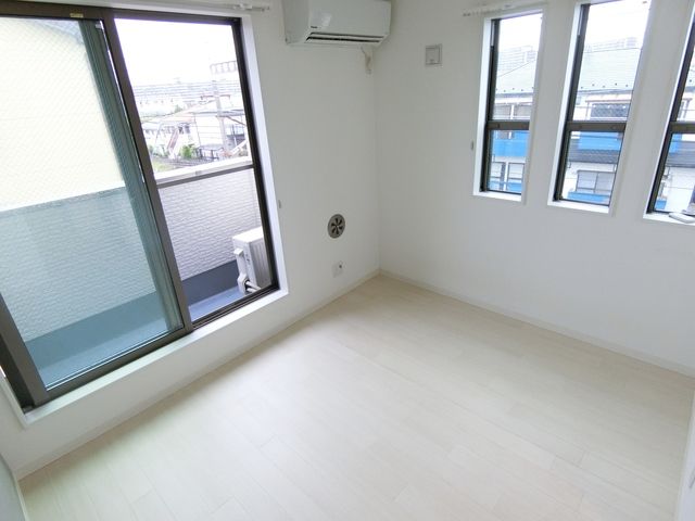 ��ʌ��������܎s��΋���q�P���ڂ̃A�p�[�g�̂��̑������E�X�y�[�X