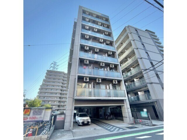 ��ʌ������s�h���Q���ڂ̃}���V�����̌����O��