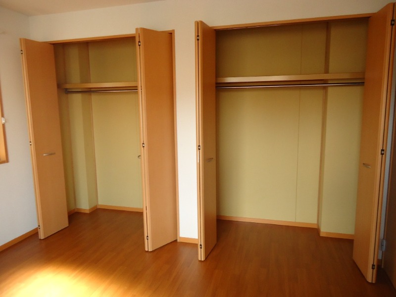 ��ʌ�����s�㕽�����P���ڂ̃A�p�[�g�̎��[