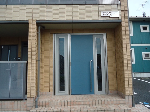 ��ʌ�����s�㕽�����P���ڂ̃A�p�[�g�̃G���g�����X