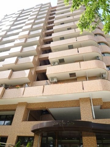 ��ʌ��������܎s��{��y�蒬�P����46-1�̃}���V�����̌����O��