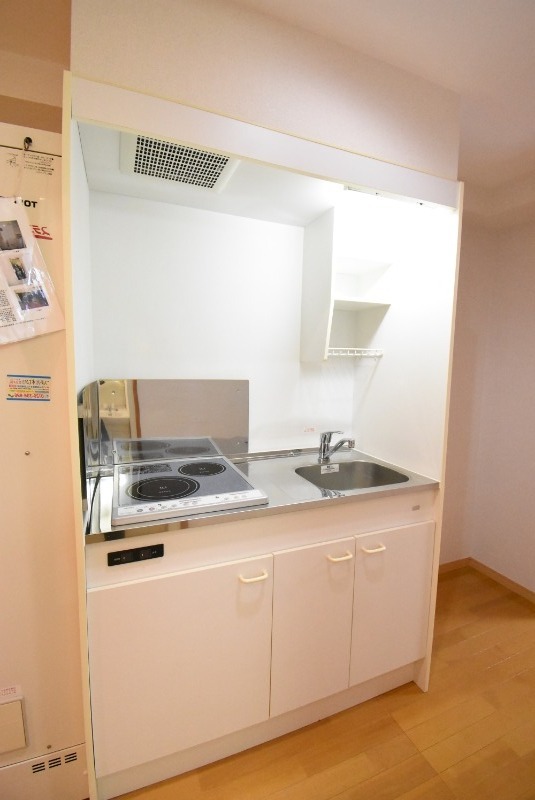 ��ʌ��������܎s��{��{���S���ڂ̃}���V�����̃L�b�`��