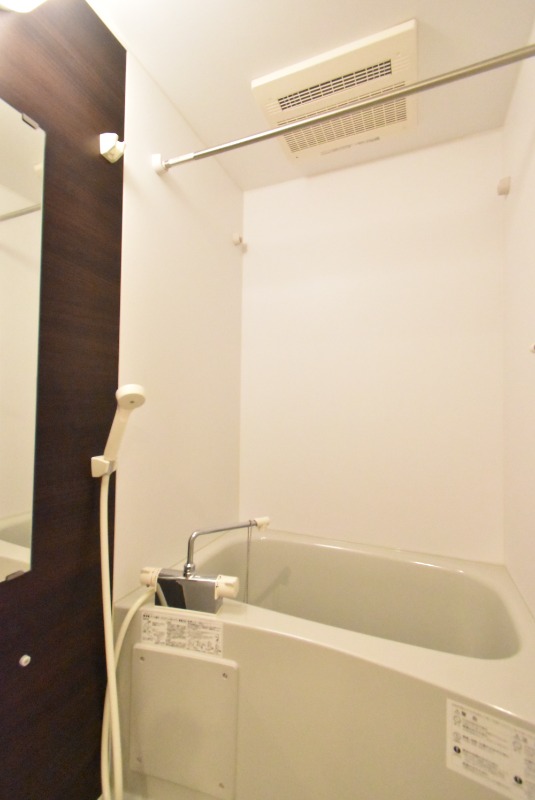 ��ʌ��������܎s�΋擌�Y�a�V���ڂ̃A�p�[�g�̃o�X