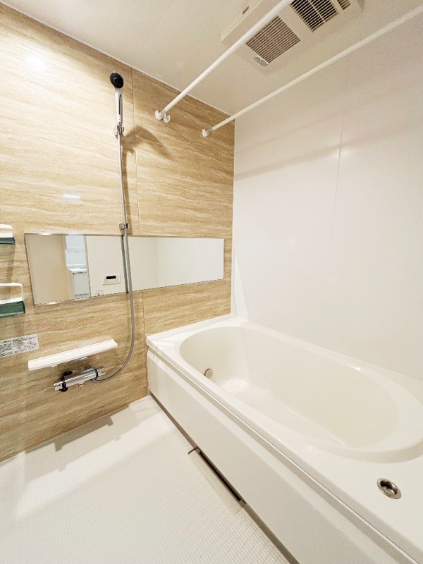 ��ʌ��������܎s��{��听���R���ڂ̃}���V�����̃o�X