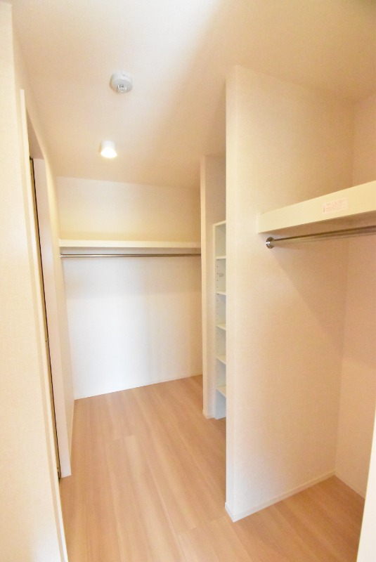 ��ʌ�����s�厚���s�����̃A�p�[�g�̎��[