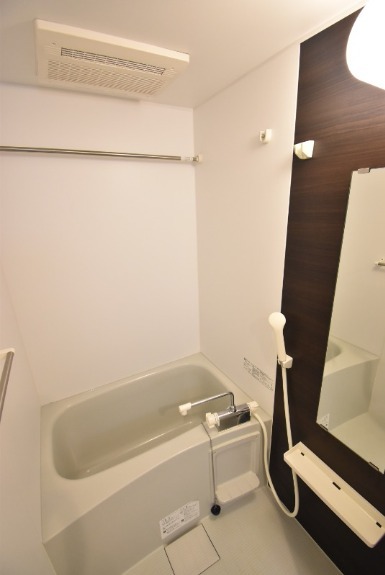 ��ʌ��z�J�s�����c���̃}���V�����̃o�X