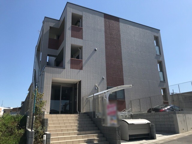 ��ʌ��������܎s�΋�厚����c�̃}���V�����̃G���g�����X