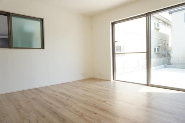 ��ʌ��z�J�s�����Q���ڂ̈�ˌ��Ă̂��̑������E�X�y�[�X