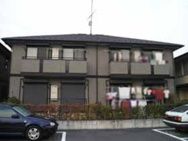 ��ʌ��k�����S�ɓޒ��h�U���ڂ̃A�p�[�g�̒��ԏ�