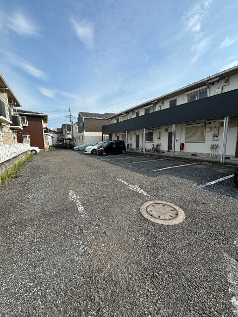 ��ʌ��������܎s����O���U���ڂ̃A�p�[�g�̒��ԏ�