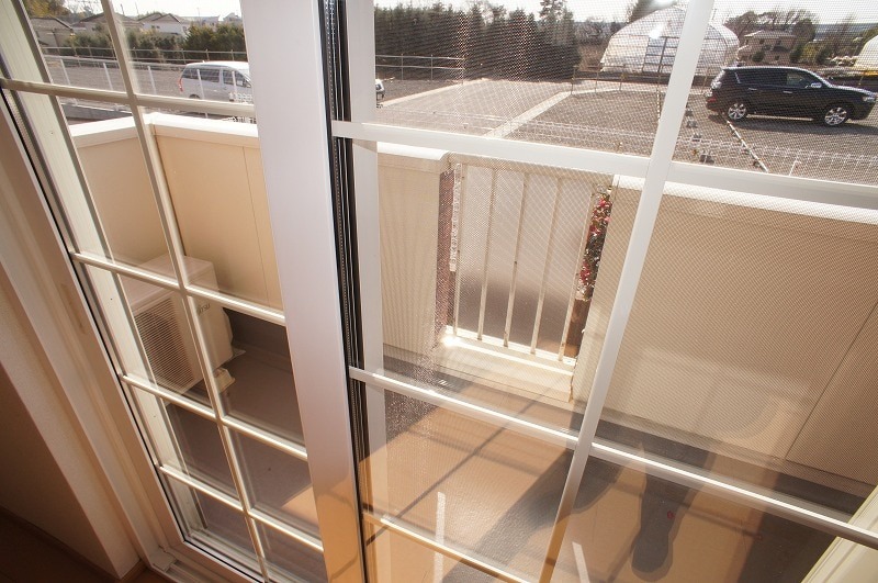 ��ʌ�����s�厚�ΐ_�̃A�p�[�g�̃o���R�j�[