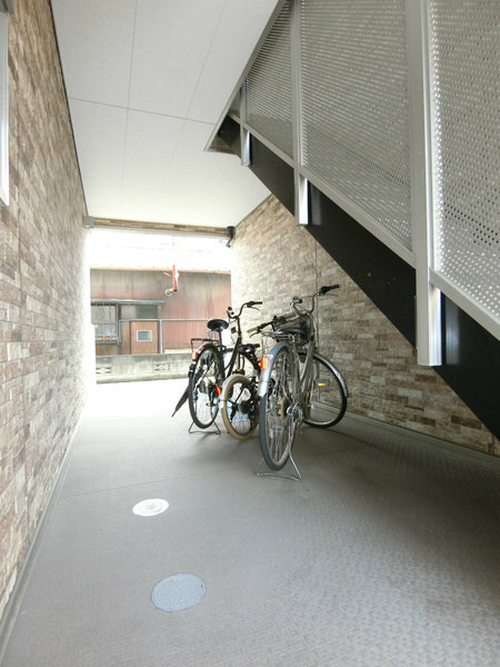 ��ʌ��z�J�s�ԎR���P���ڂ̃A�p�[�g�̂��̑�