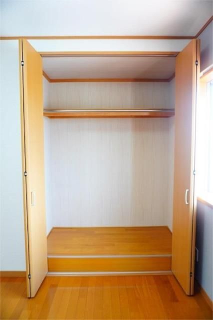 ��ʌ������s����R���ڂ̃A�p�[�g�̎��[