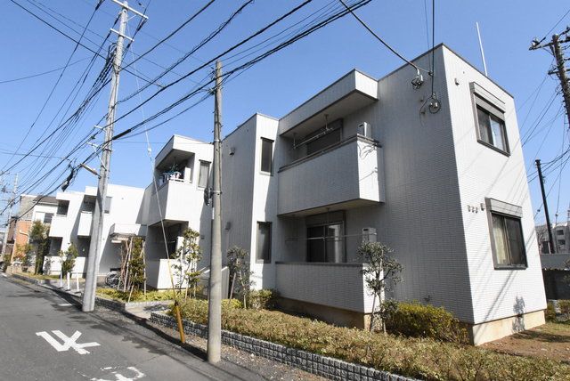 ��ʌ��������܎s�k��A�|���P����80�̃}���V�����̌����O��