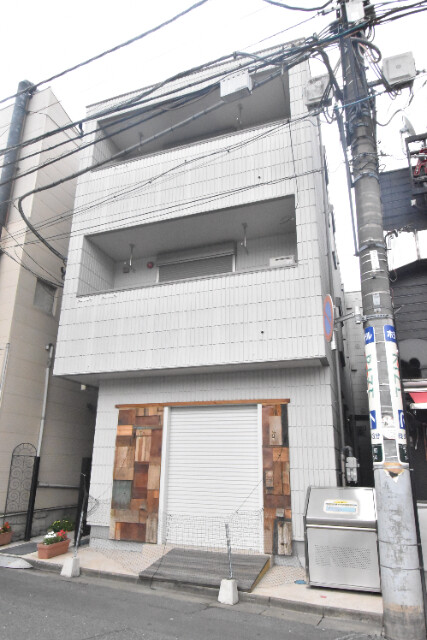 ��ʌ��������܎s��{�扺���P���ڂ̃}���V�����̌����O��