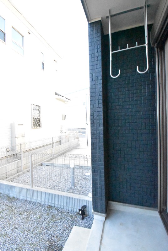 ��ʌ�����s�厚�Ɋ��̃A�p�[�g�̂��̑�