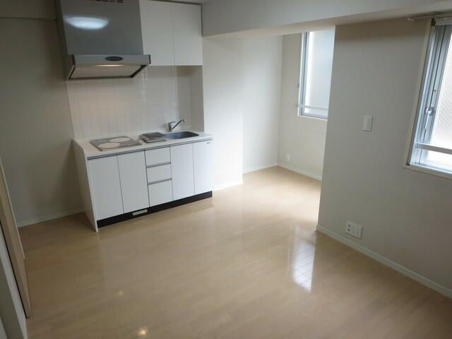 ��ʌ��������܎s�Y�a�擌�����̃}���V�����̃L�b�`��