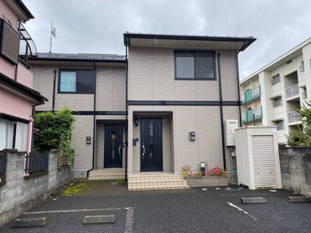 ��ʌ��������܎s�΋挴�R�S���ڂ̃e���X�n�E�X�̌����O��